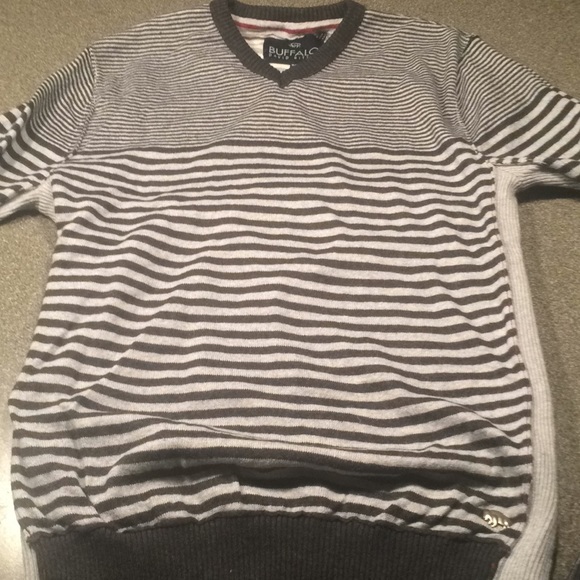 Sweater - Picture 2 of 6